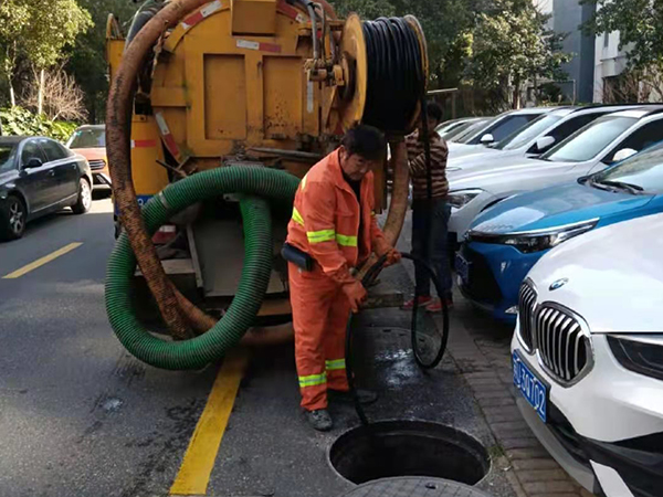 浈江排污管道清淤