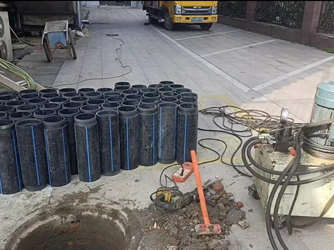 浈江PE置换管厂家 DN315置换管 非开挖管短管置换